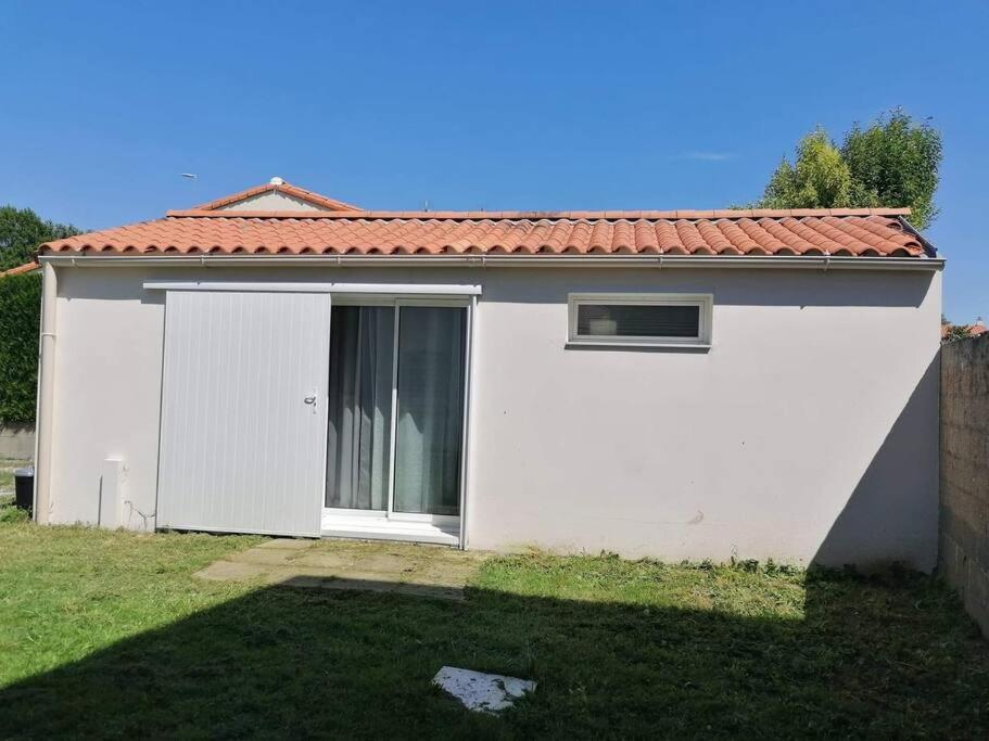 Petit T2 Proche Centre Ville La Roche-sur-Yon Luaran gambar
