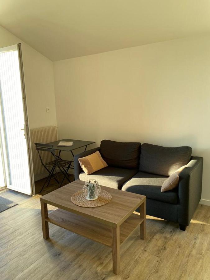 Petit T2 Proche Centre Ville La Roche-sur-Yon Luaran gambar